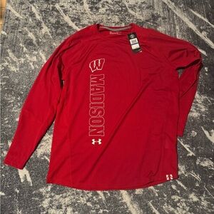 NWT Under Armour University of Wisconsin Madison Men's Long Sleeve Shirt